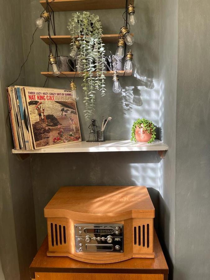 Room In Family Home Near Penny Lane Liverpool Zewnętrze zdjęcie